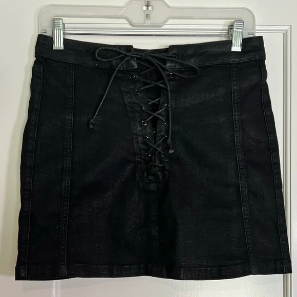 BDG Black Denim Lace Up Mini Skirt (M) - Picture 2 of 3